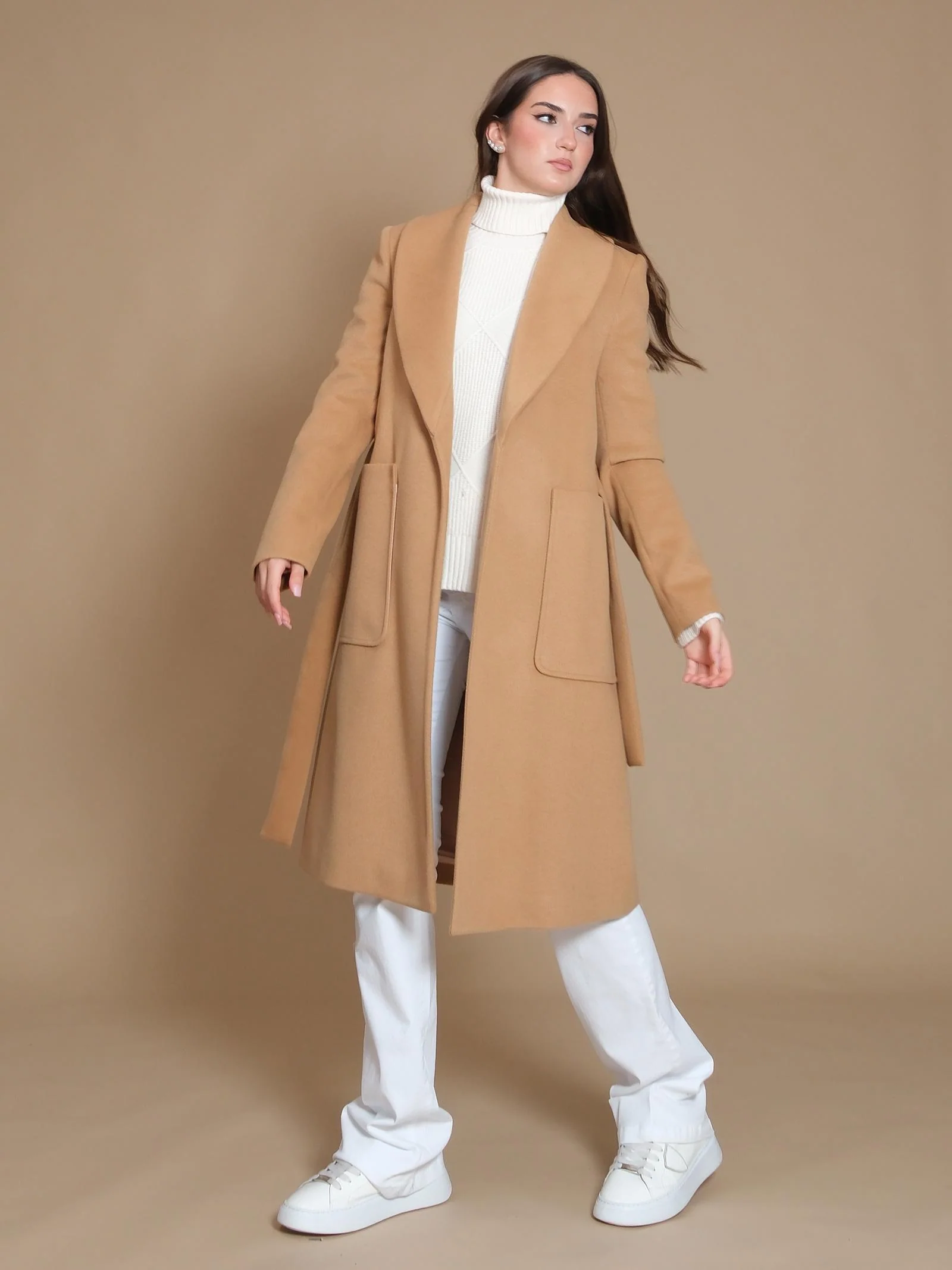 Cappotto Armoire a vestaglia con rever sciallato e tasconi cammello - Image 2