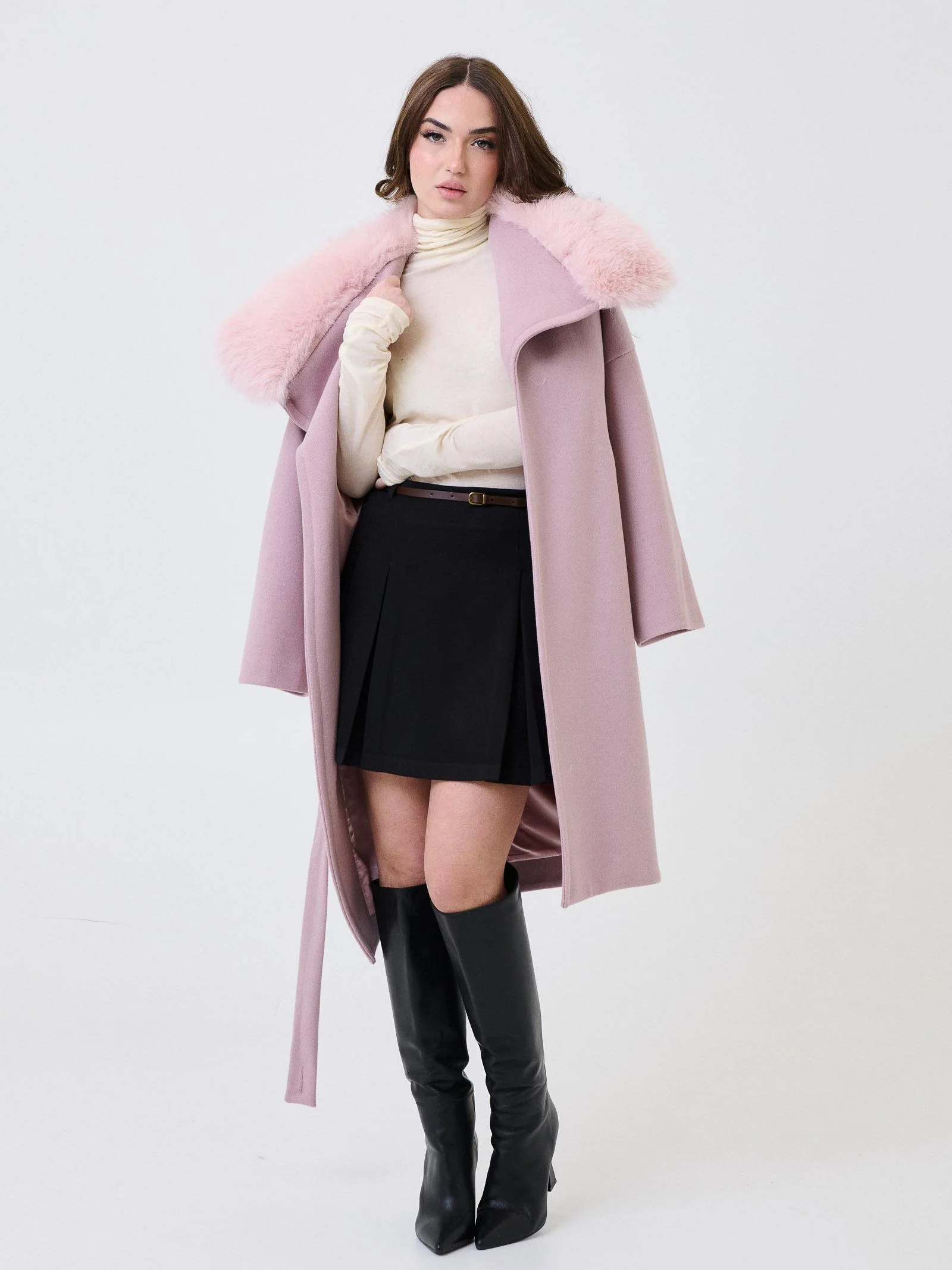 Cappotto Armoire rosa con rever in ecopelliccia - Image 4