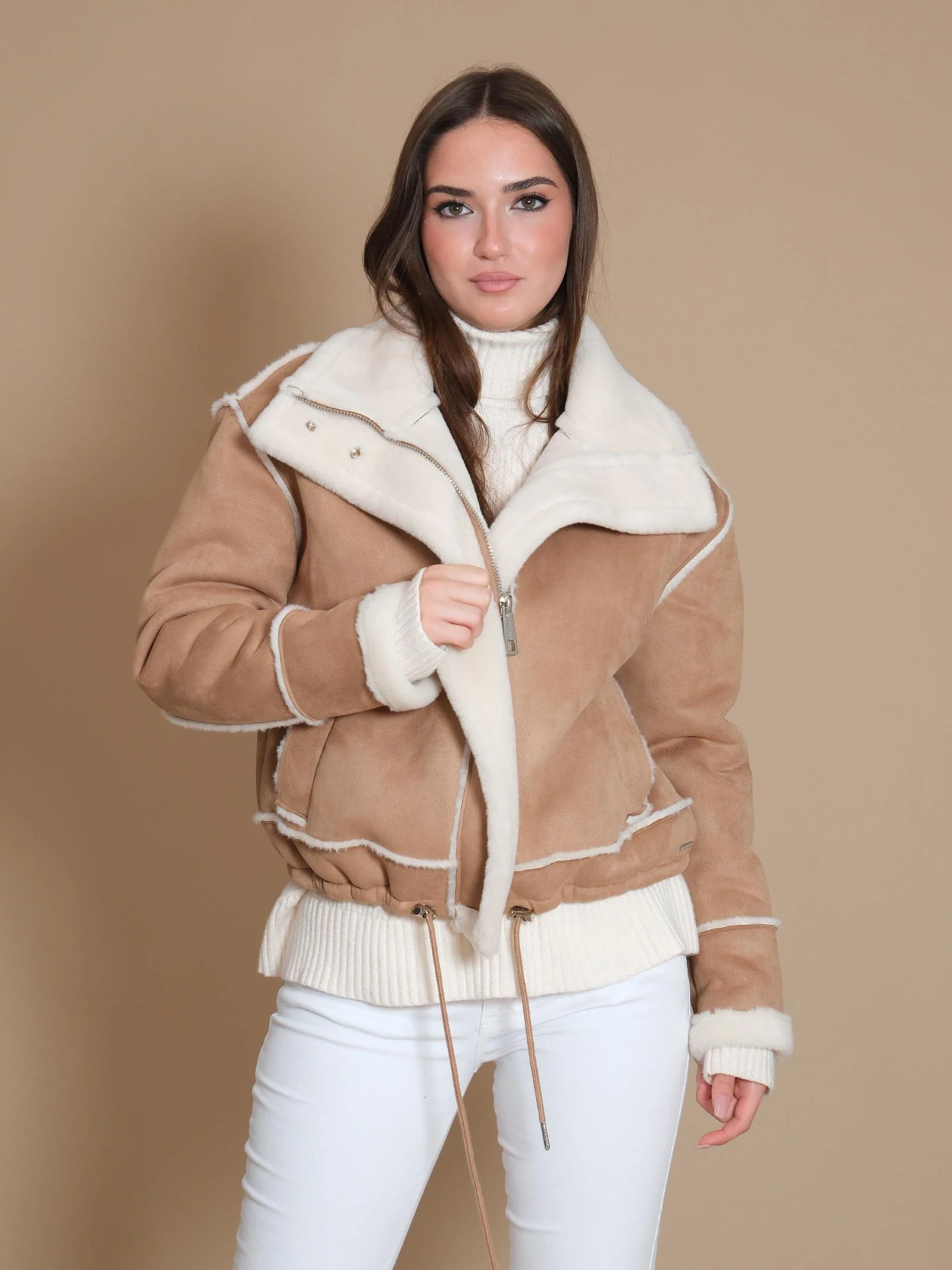 Cappotto montone Rino & Pelle cammello con dettagli panna